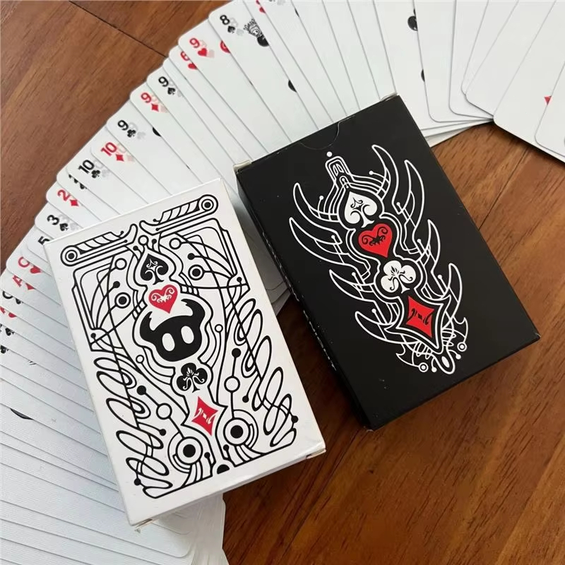 Party Games Group - Set Kartu Poker Standar Hollow Knight